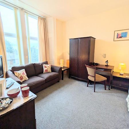 Hollybank - Ensuite Room & Use Of Large Shared Kitchen Dumfries Eksteriør bilde