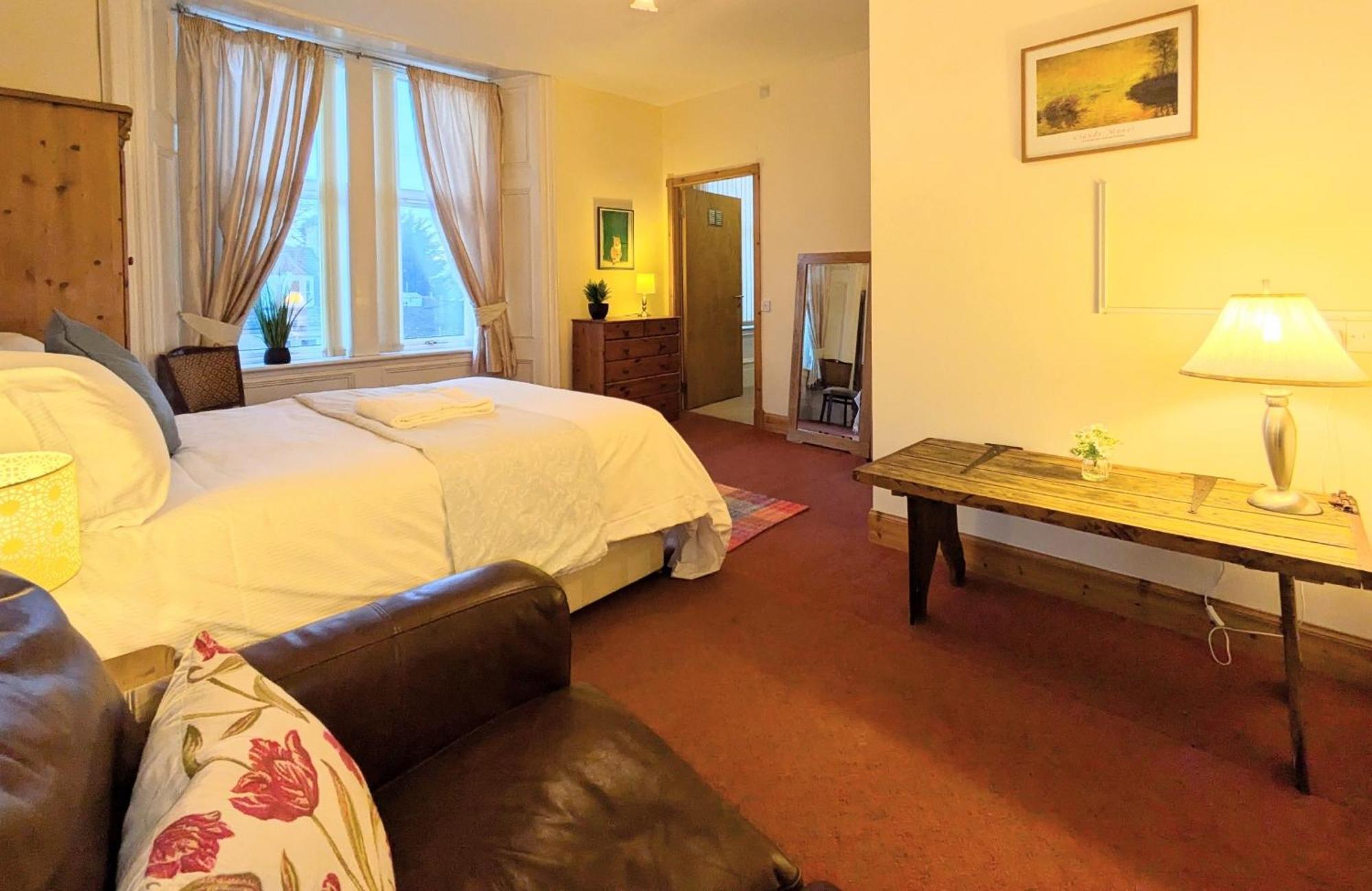 Hollybank - Ensuite Room & Use Of Large Shared Kitchen Dumfries Eksteriør bilde